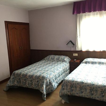 Hostal Hilton Burgo Buitenkant foto