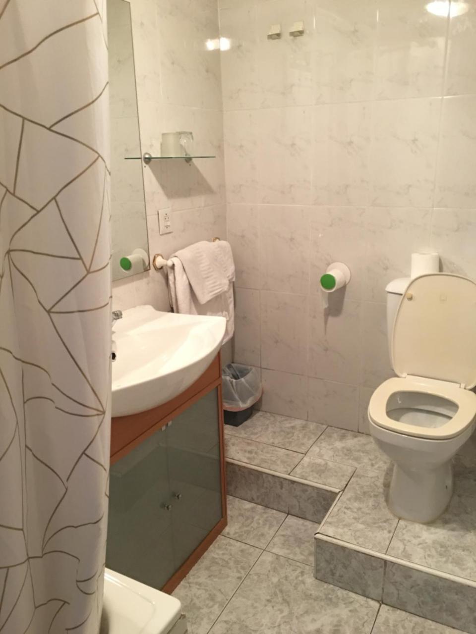 Hostal Hilton Burgo Buitenkant foto
